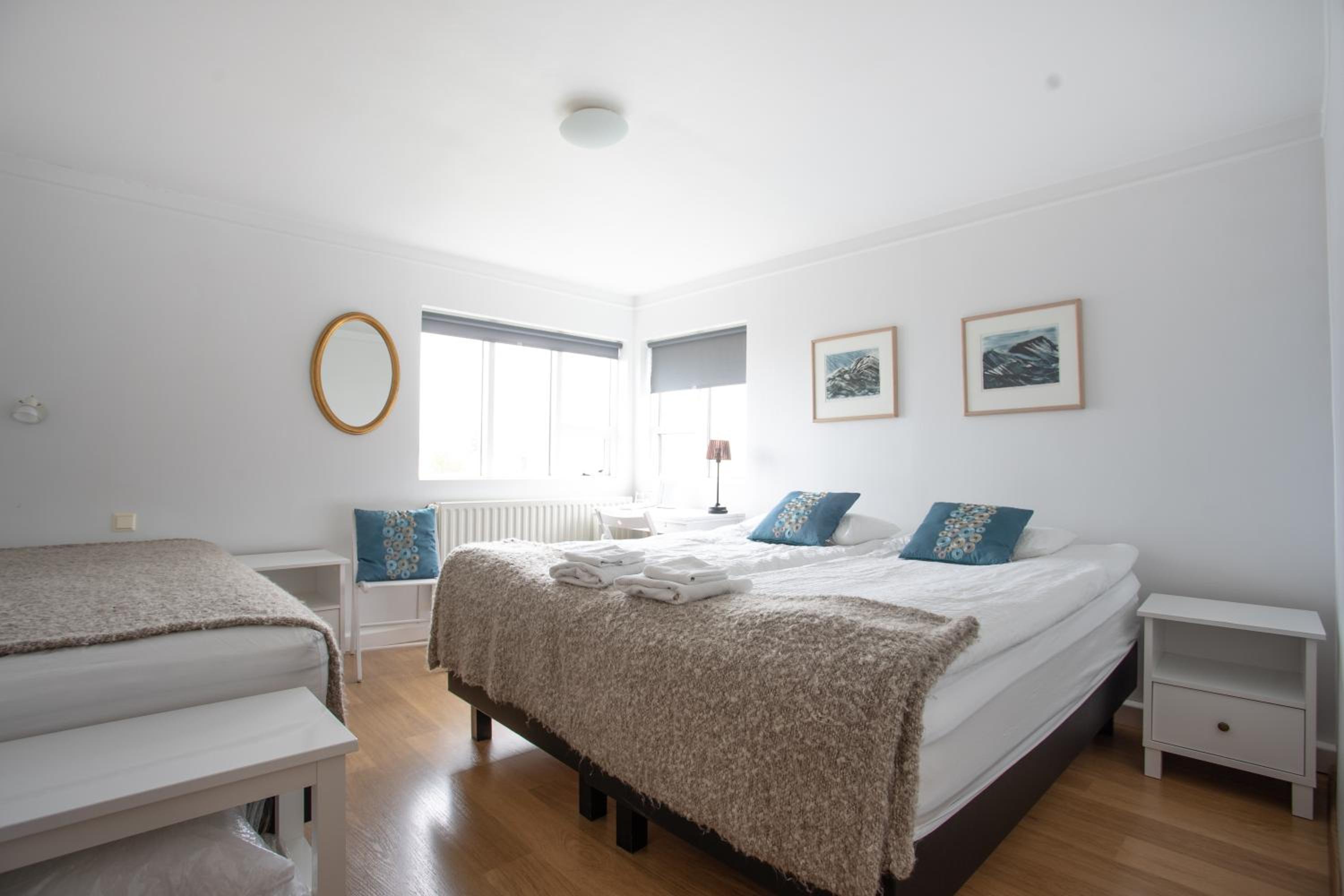 Double or Twin Room with Shared Bathroom and Sea View