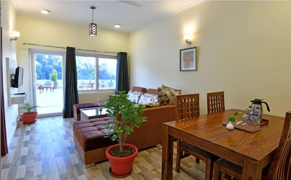 Terrace Family Suite Valley View