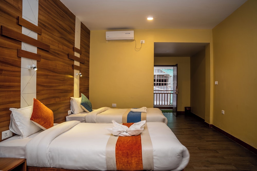 Family Room, Multiple Beds