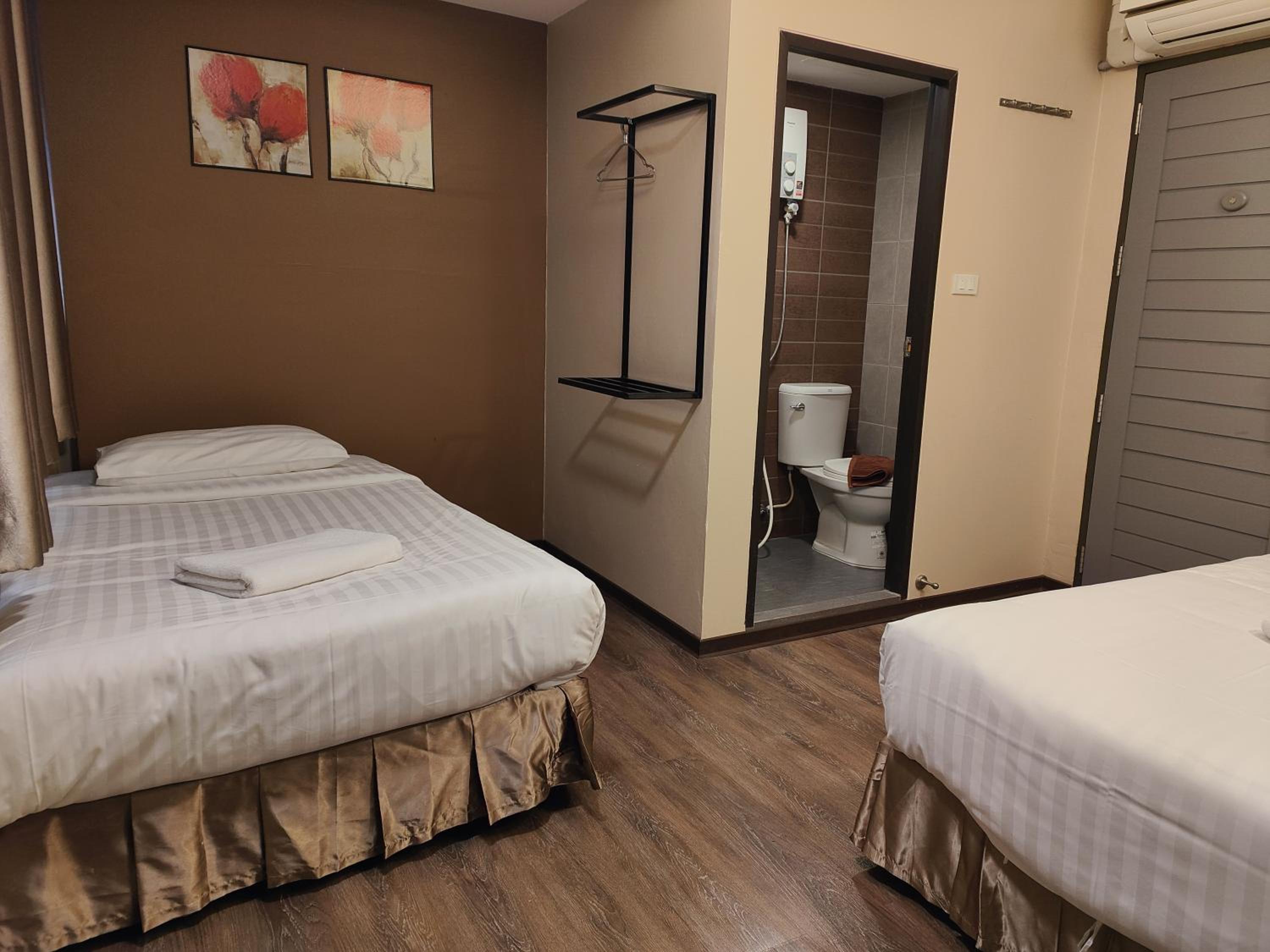 Deluxe Triple Room