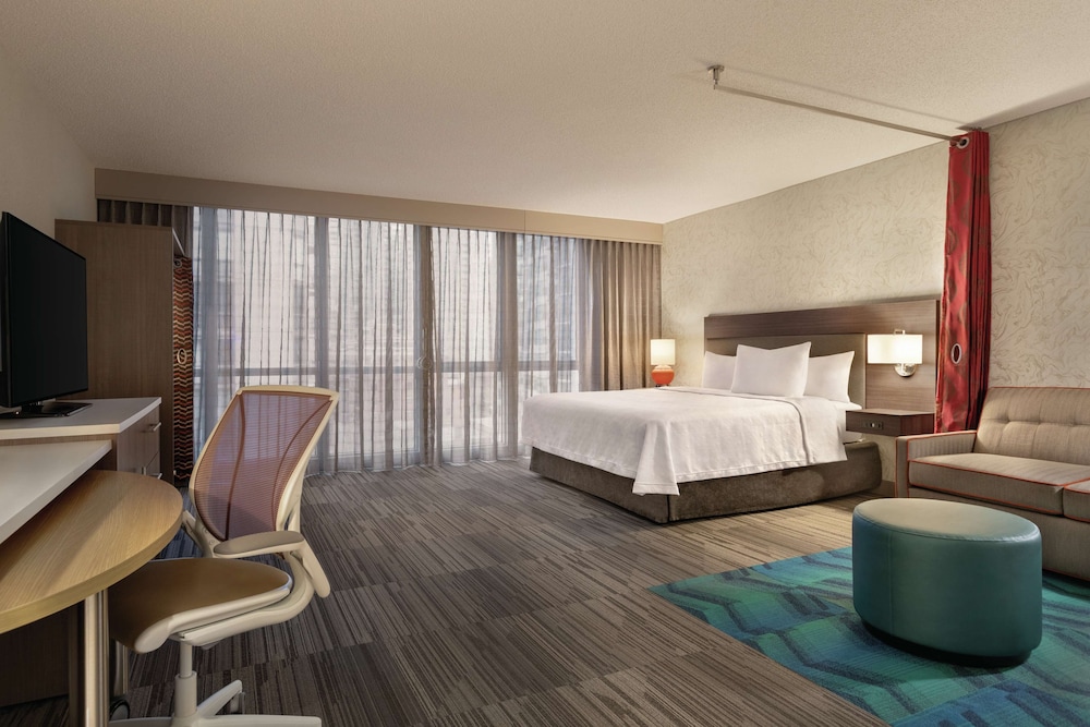 Studio Suite, 1 King Bed, Accessible (Roll-In Shower)