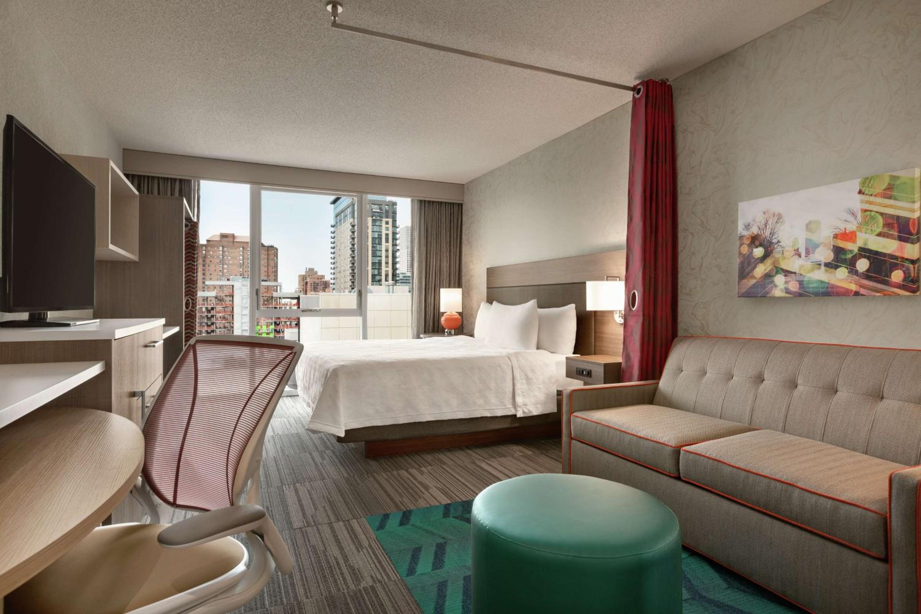 King Studio Suite with City View