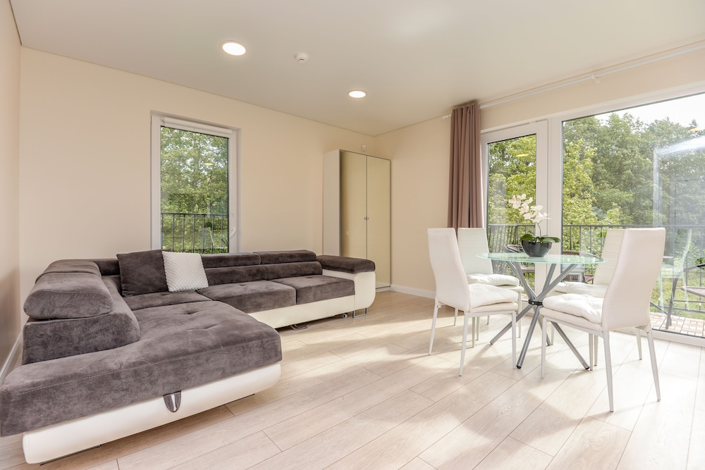Superior Apartment, Balcony, Lake View