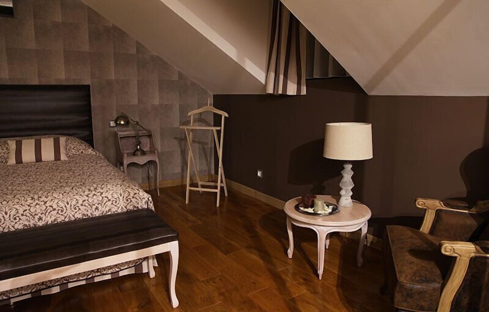 Double Room (Cavalière)