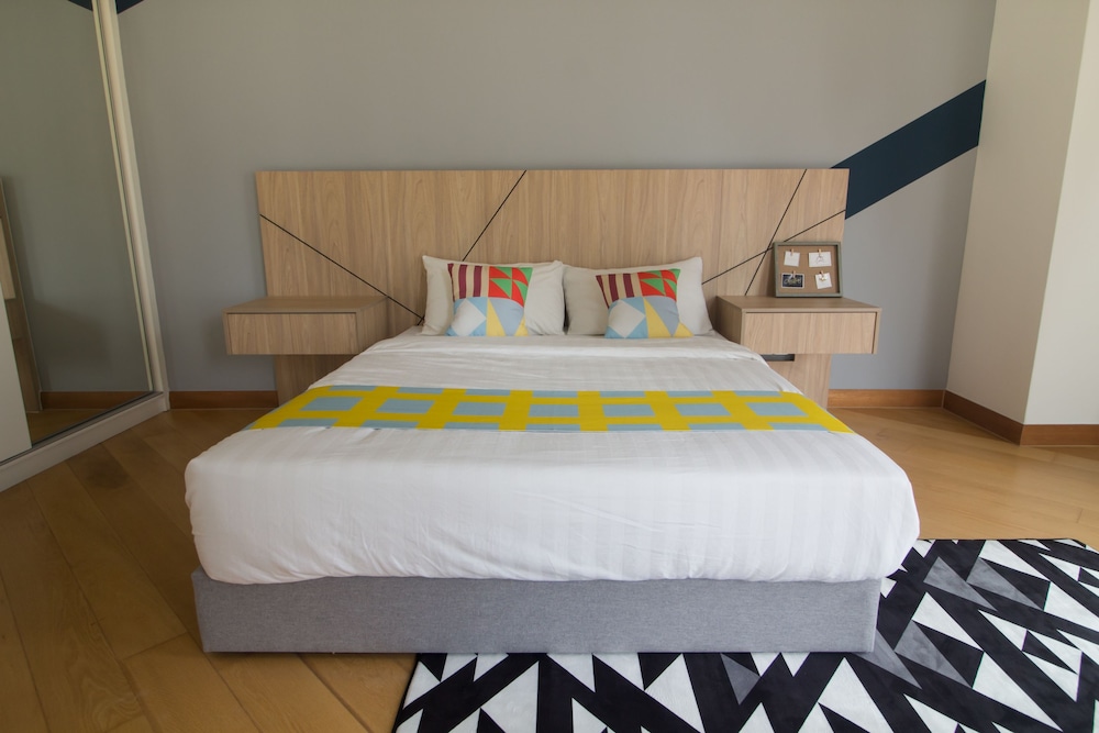 Classic Apartment, 1 Double Bed, Non Smoking, City View