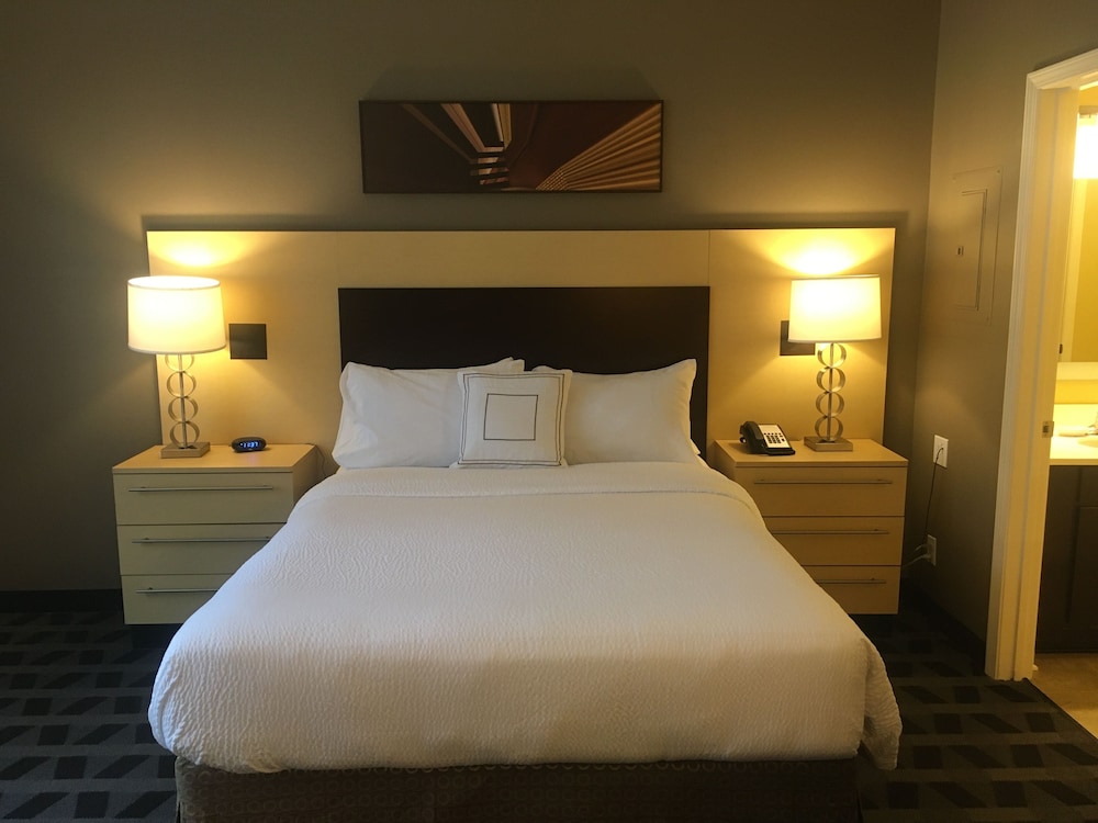 Studio, 1 Queen Bed