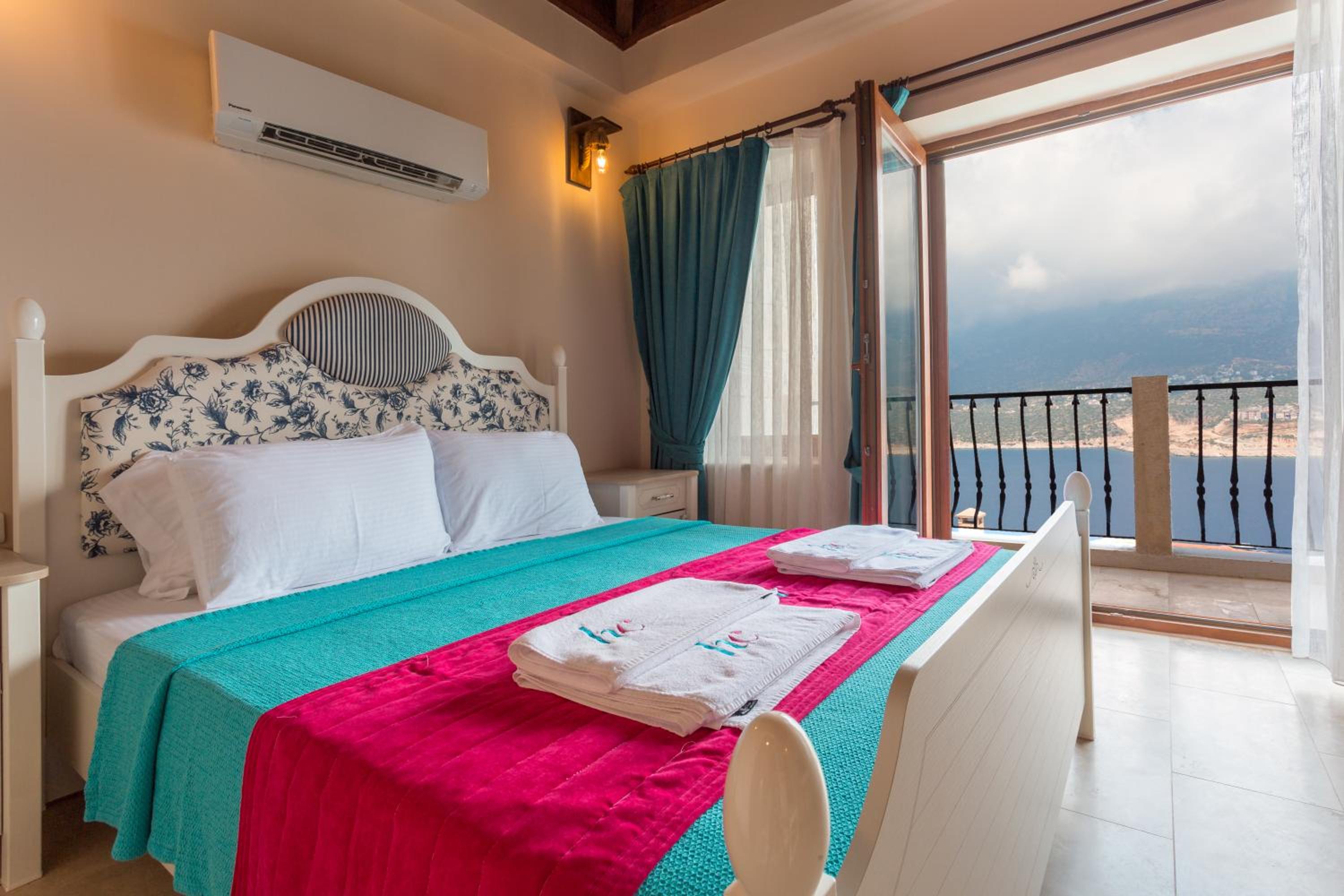 Standard Double Room with Sea View