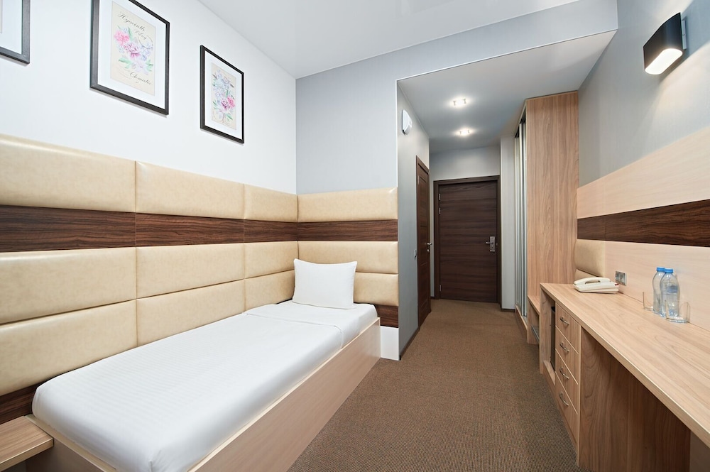 Basic Single Room, 1 Twin Bed, Non Smoking