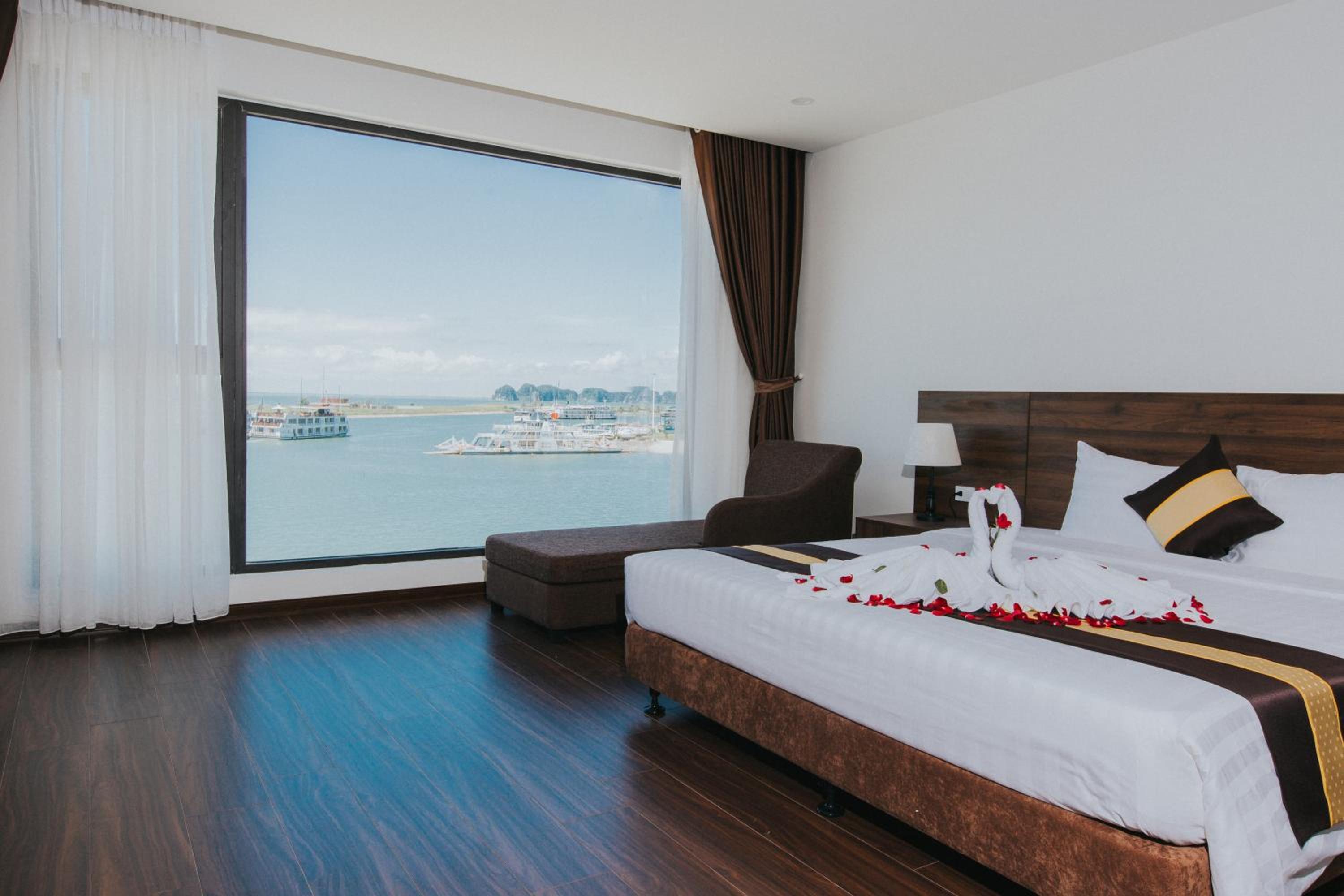 Deluxe Double Room with Sea View