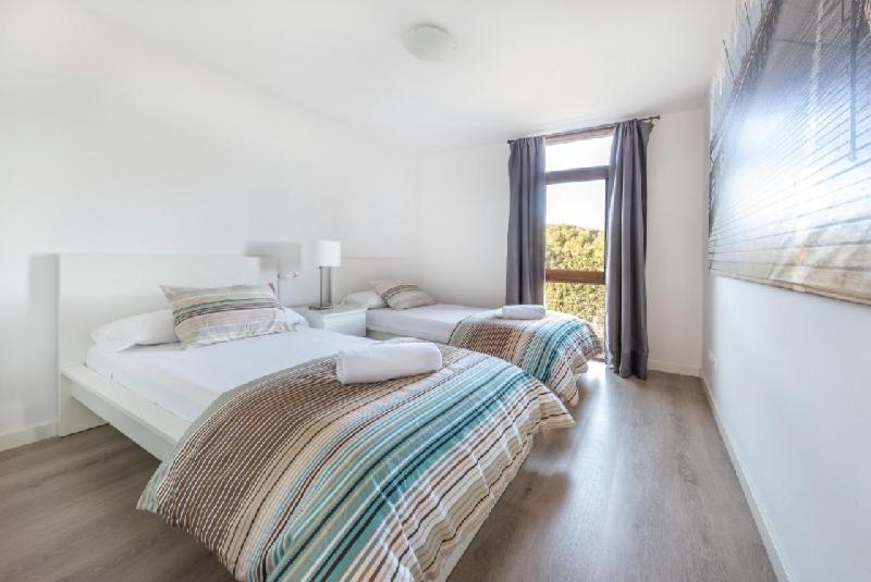 Superior 2 Bedroom Apartment - Sea View