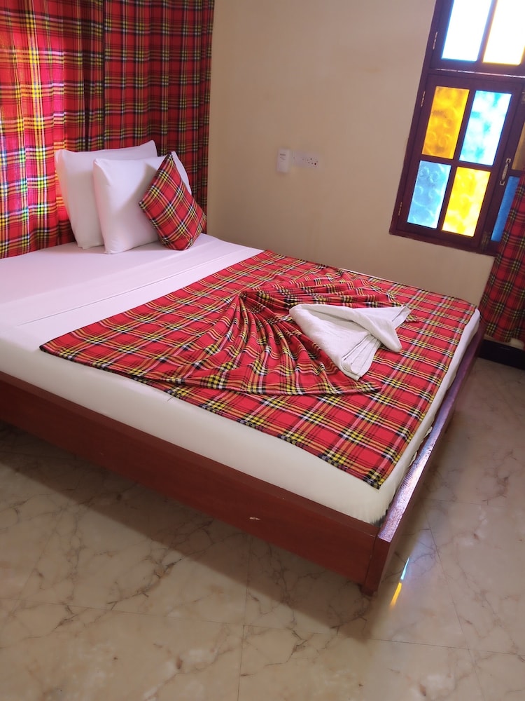 City Single Room, 1 Large Twin Bed, City View