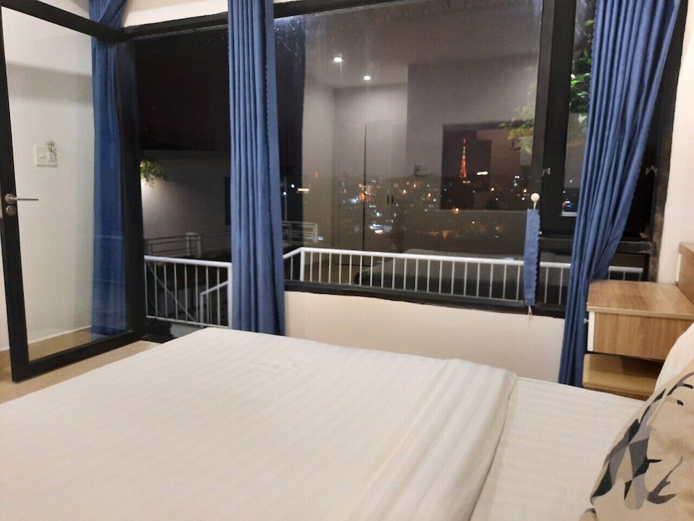 Deluxe Double Room, 1 Queen Bed, City View