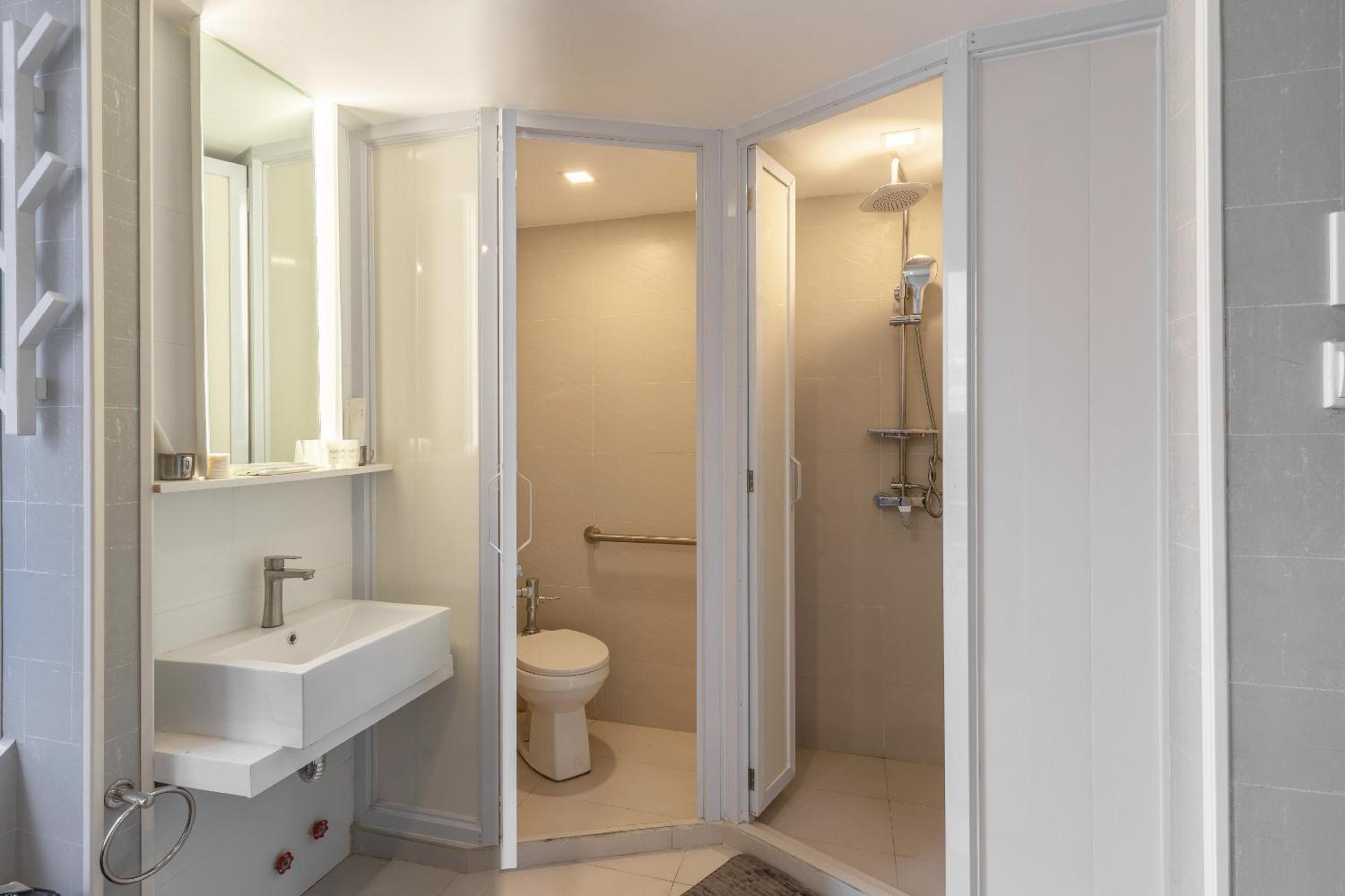 Loft Suite for 8 with Spa Package