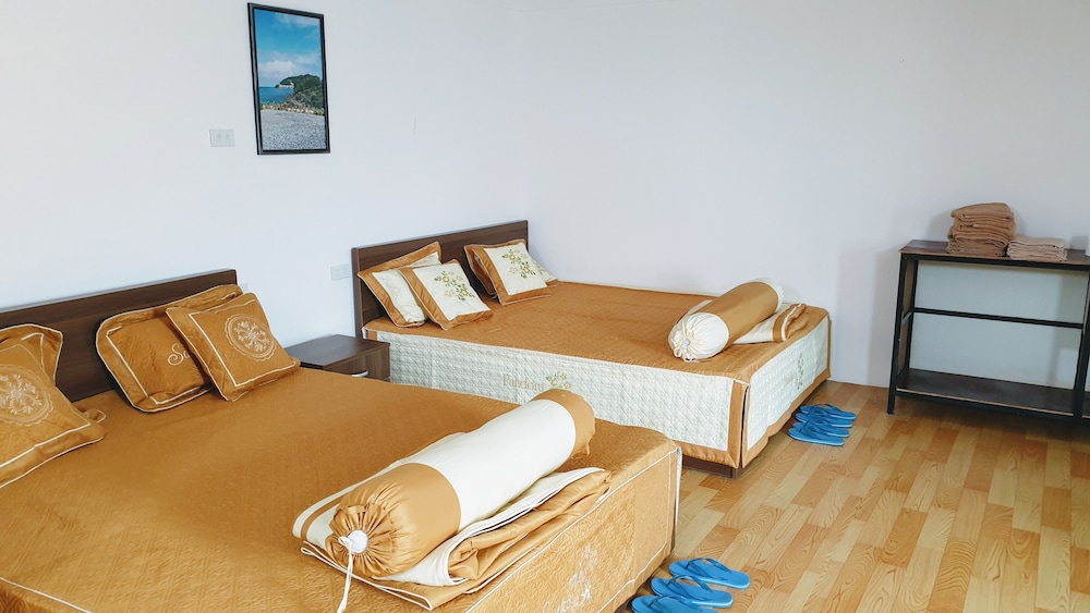 Basic Quadruple Room