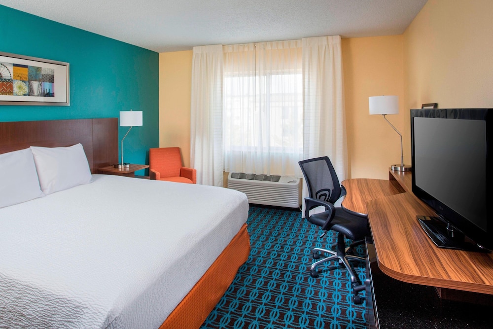 Executive Suite, 1 King Bed with Sofa bed
