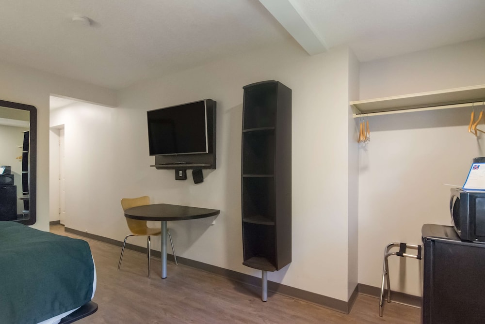 Deluxe Suite, Multiple Beds, Non Smoking