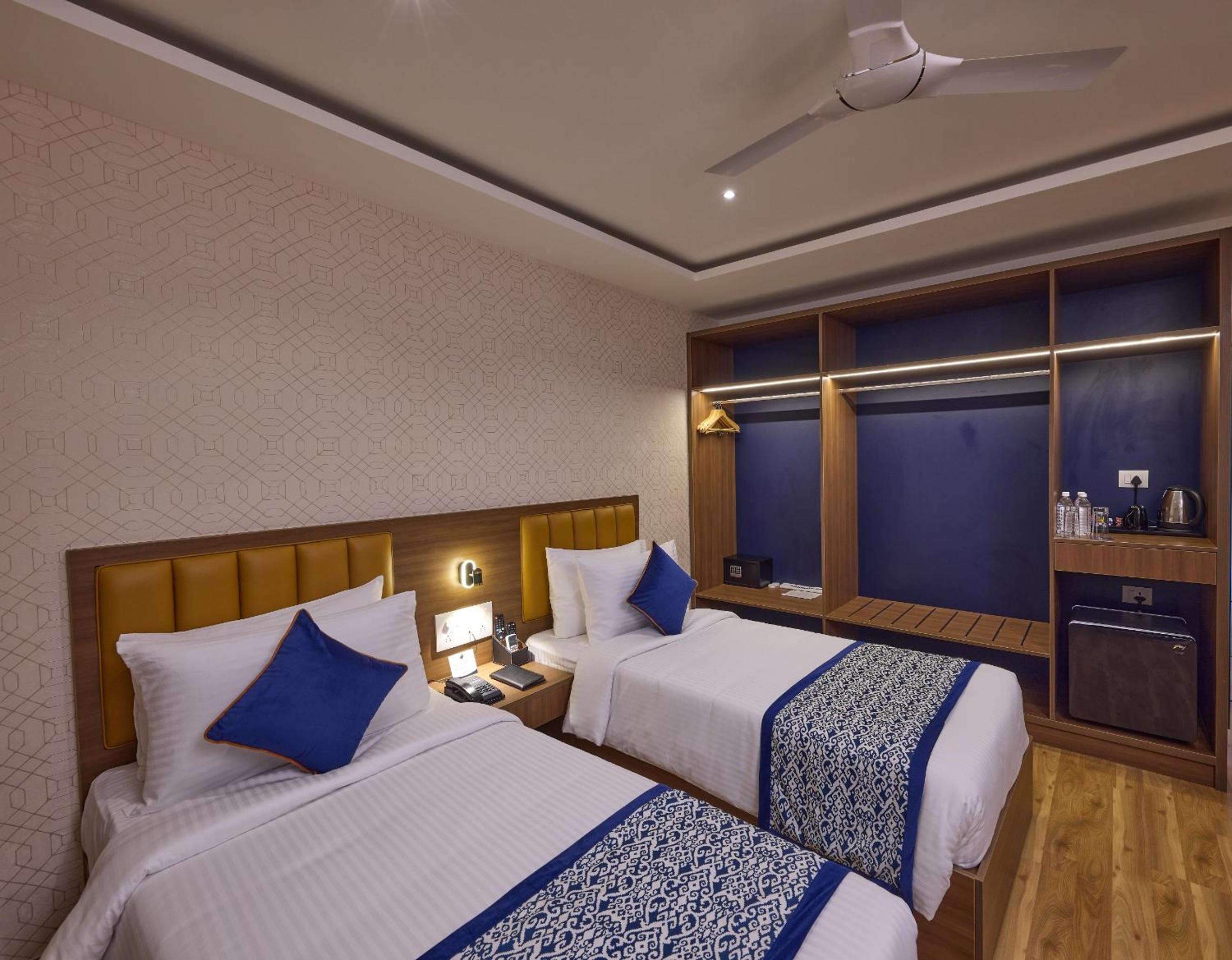 Premium Twin Room With Balcony