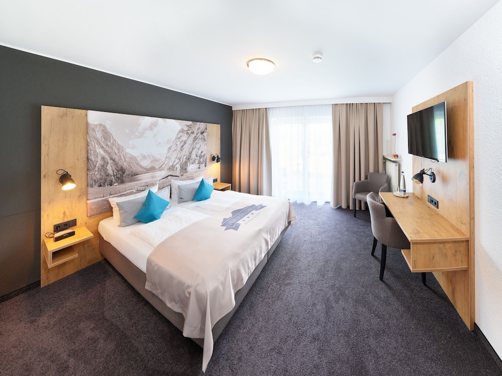 Comfort Double Room, Non Smoking, Mountain View
