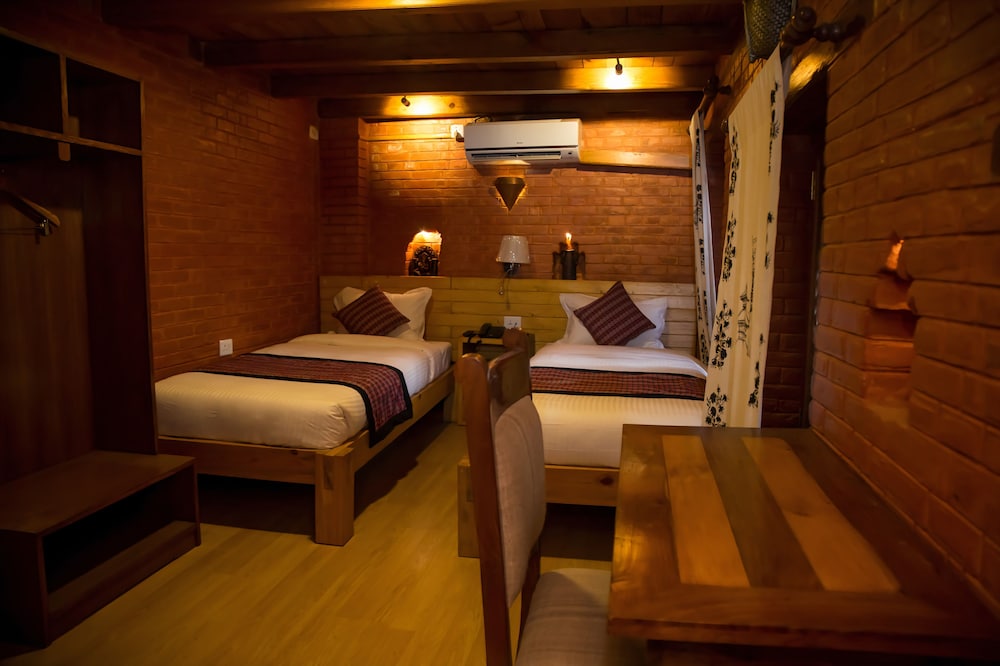 Standard Twin Room (Ac)