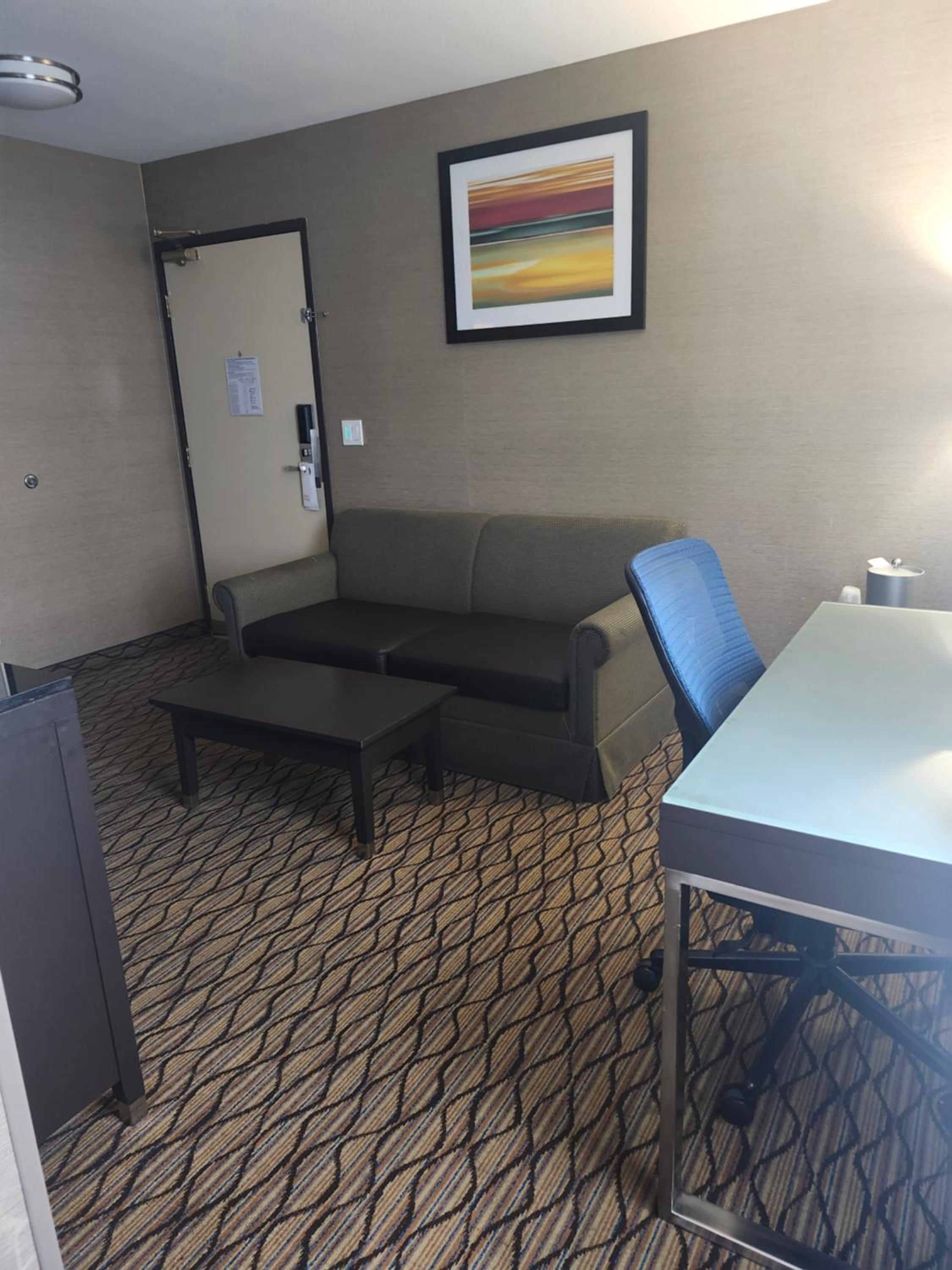 King Suite with Jetted Tub