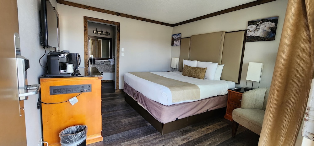 Standard Room, 1 King Bed