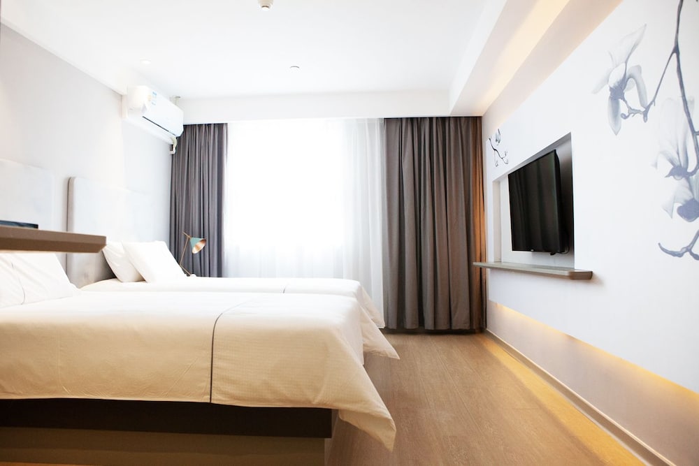 Business Twin Room (B)