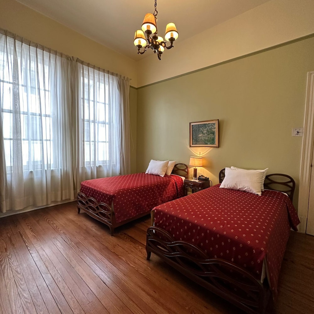 Classic Twin Room