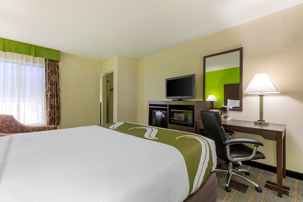 Room, 1 Queen Bed, Non Smoking (Upper Floor)