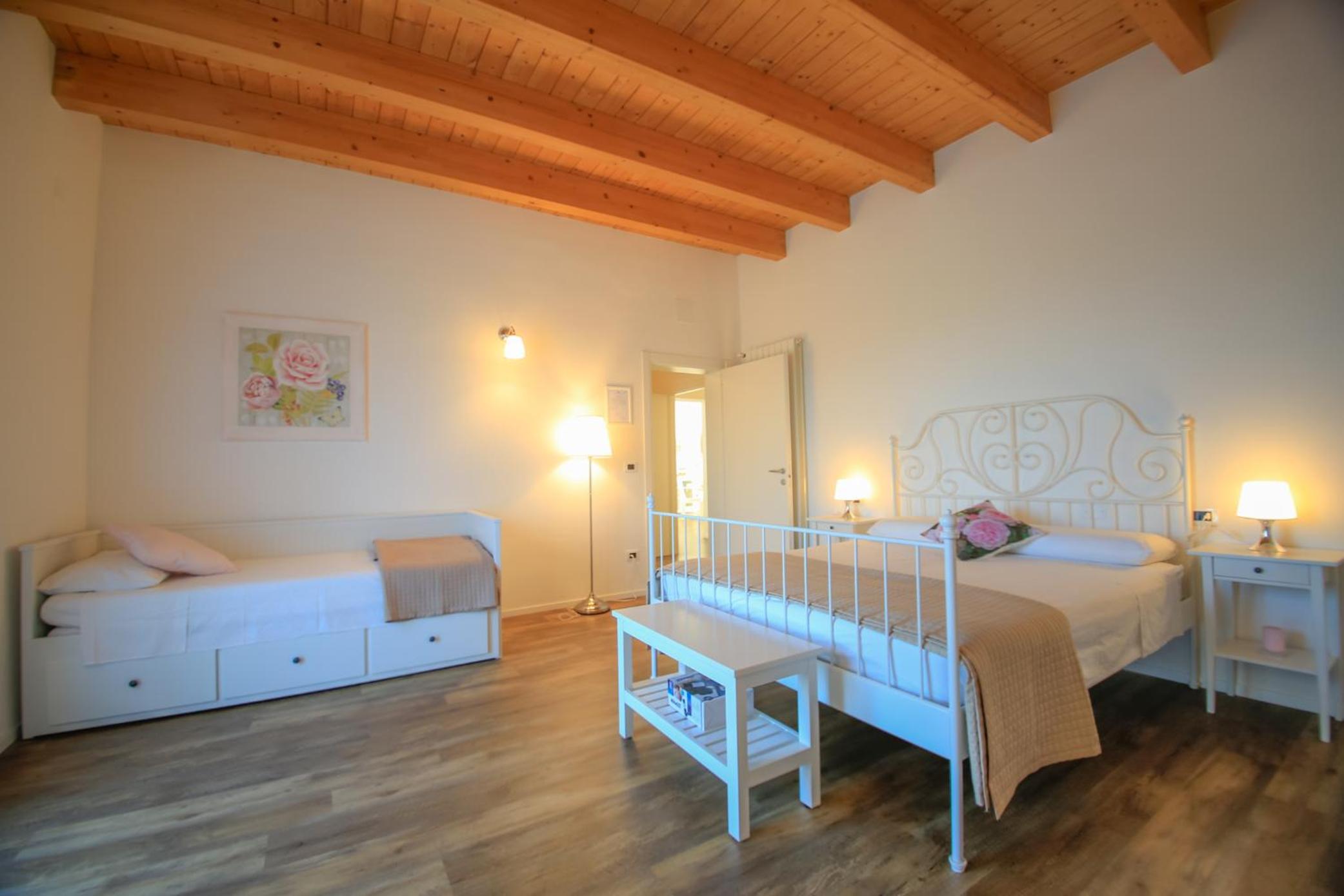 Quadruple Room with Private Bathroom