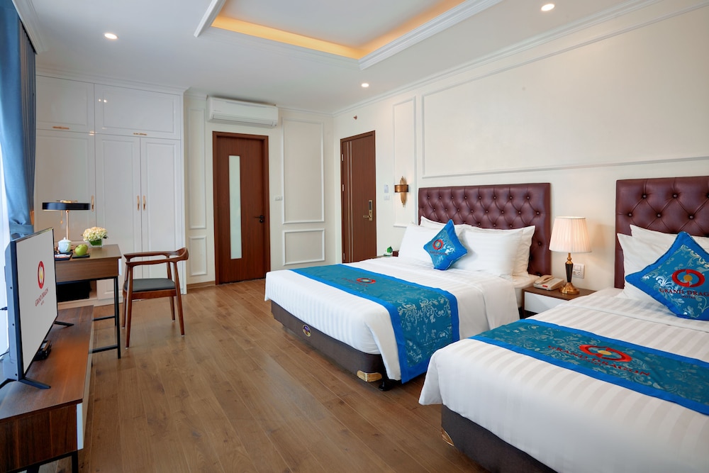 Family Room, City View