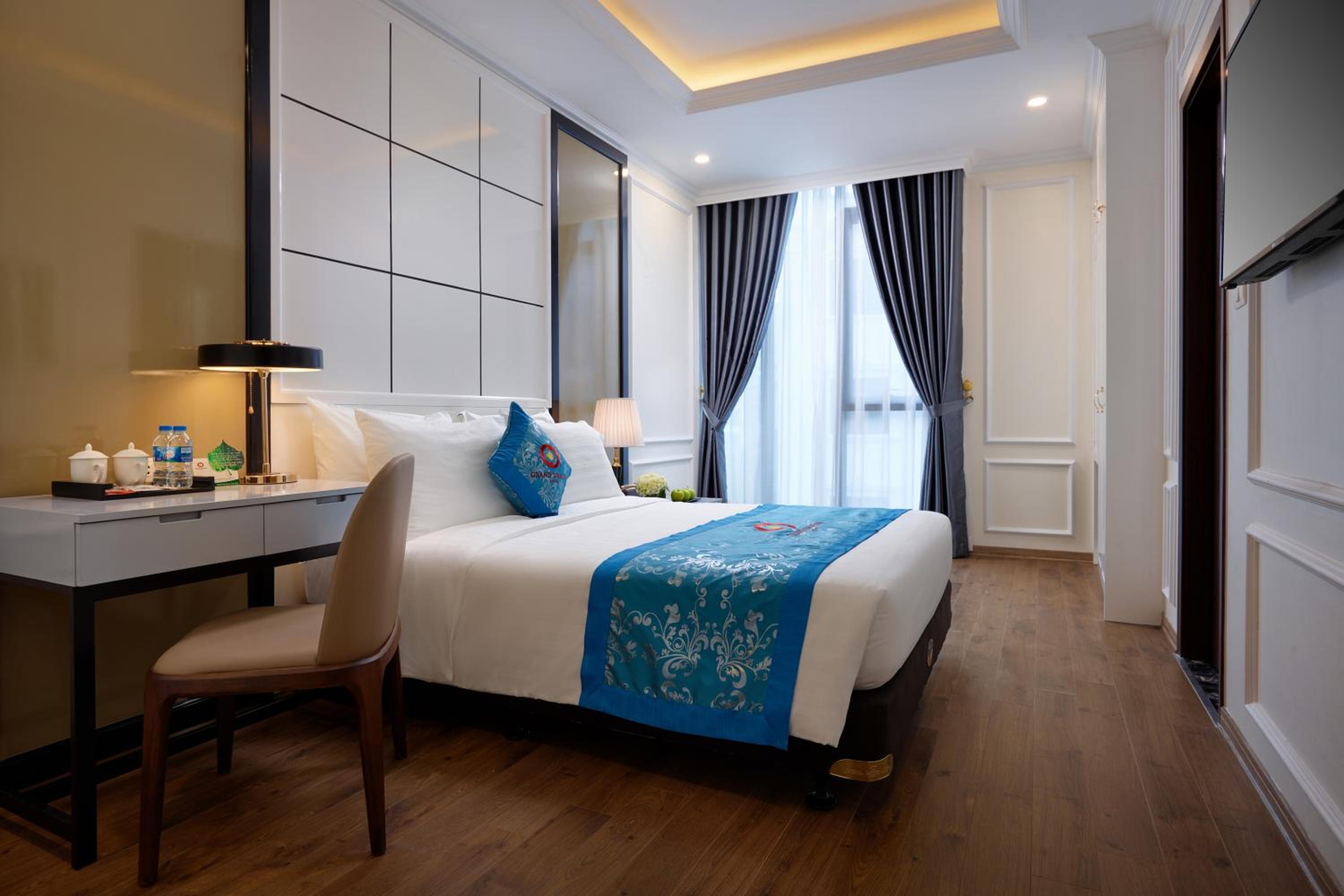 Suite with City View