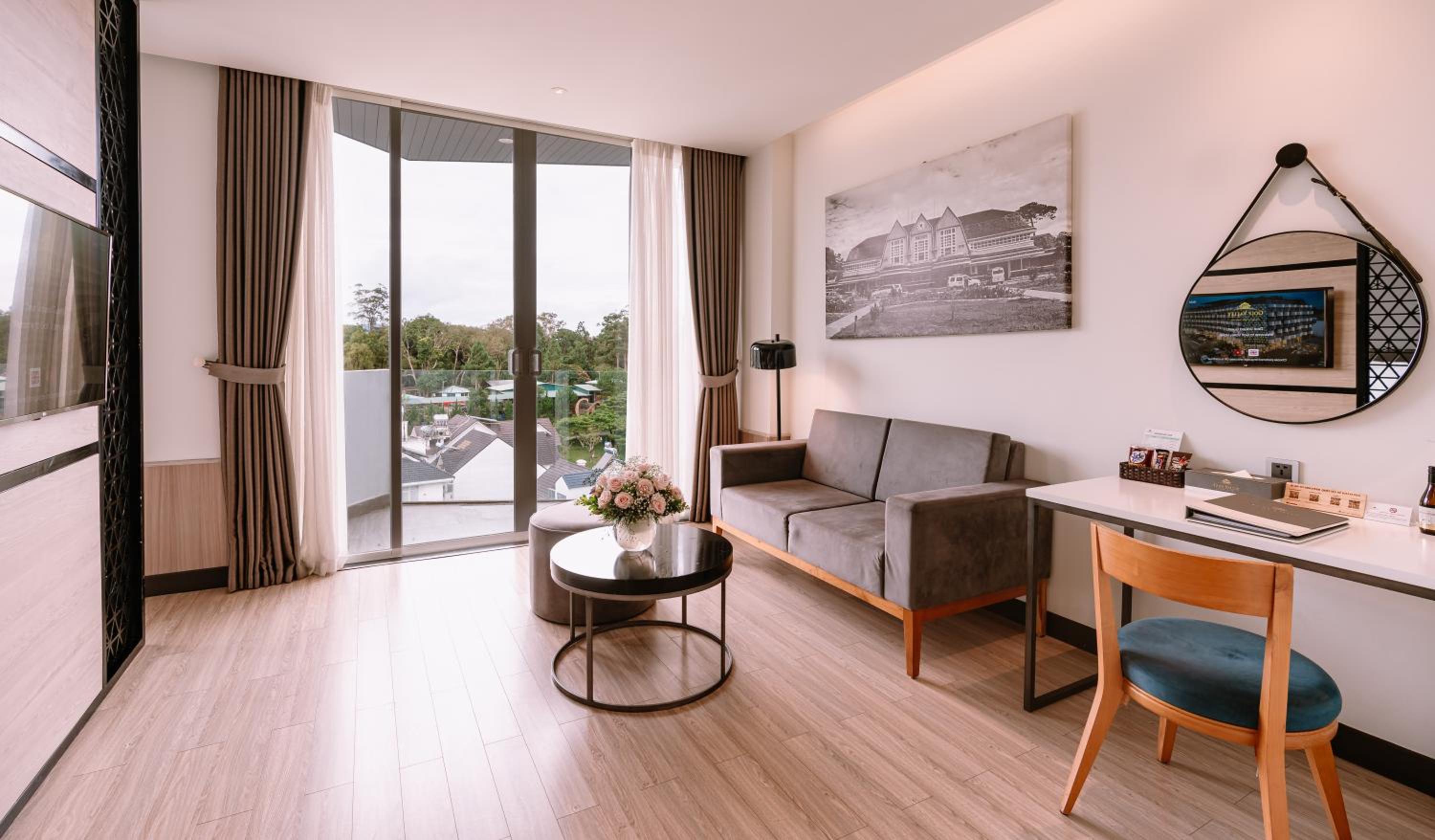 Premium Deluxe Twin Room with Balcony with Free Herbal Foot Bath 15 mins