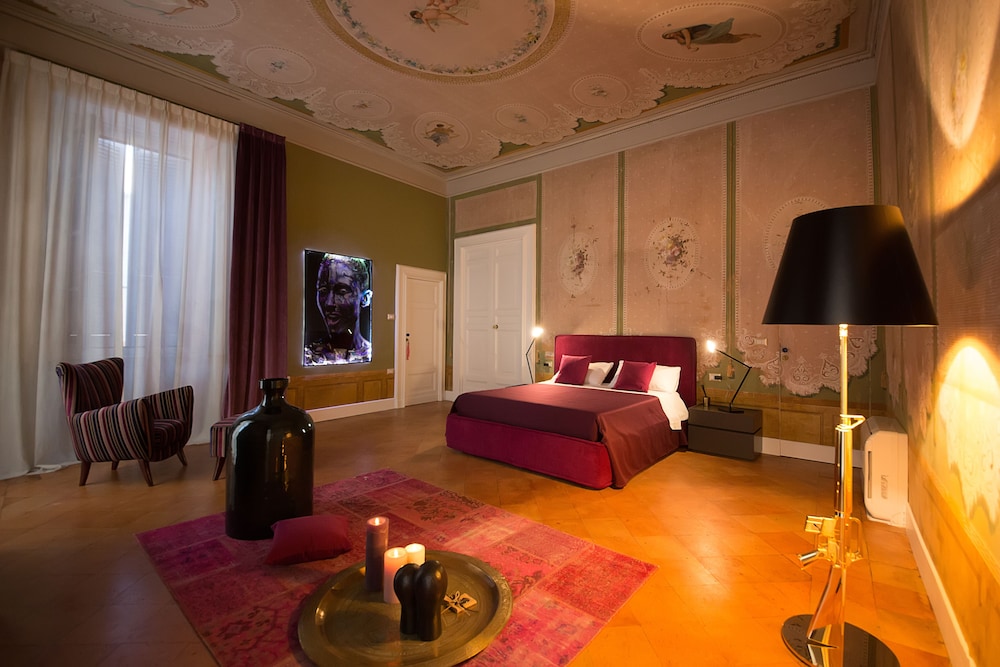 Exclusive Suite, 1 King Bed, Non Smoking, City View (Cannavina)