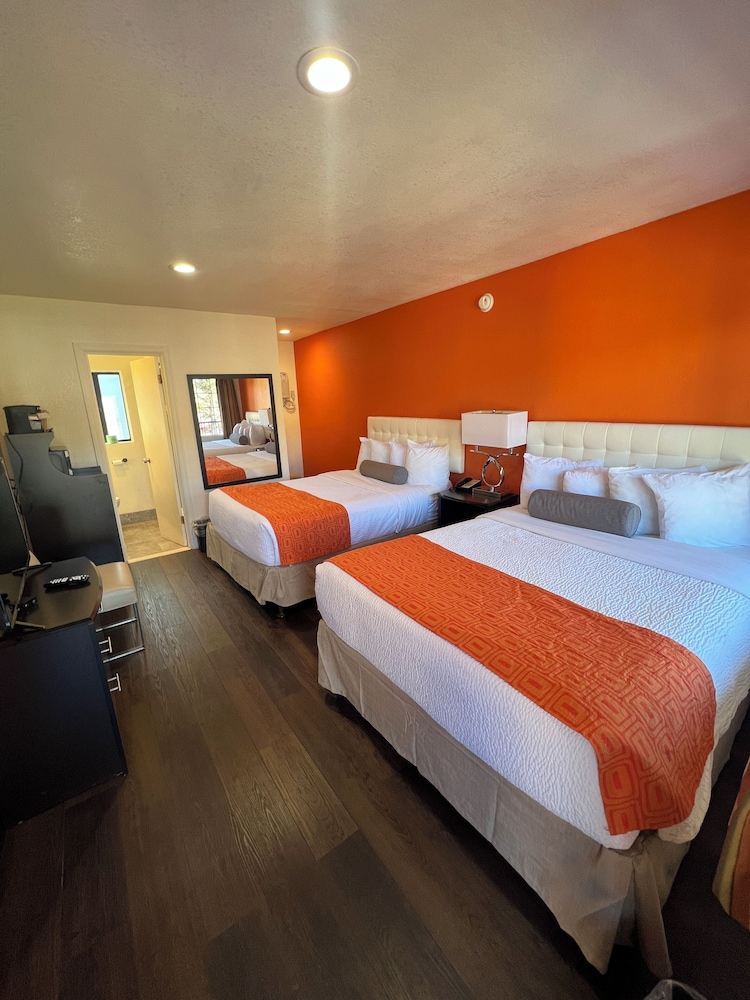Standard Room, 2 Queen Beds