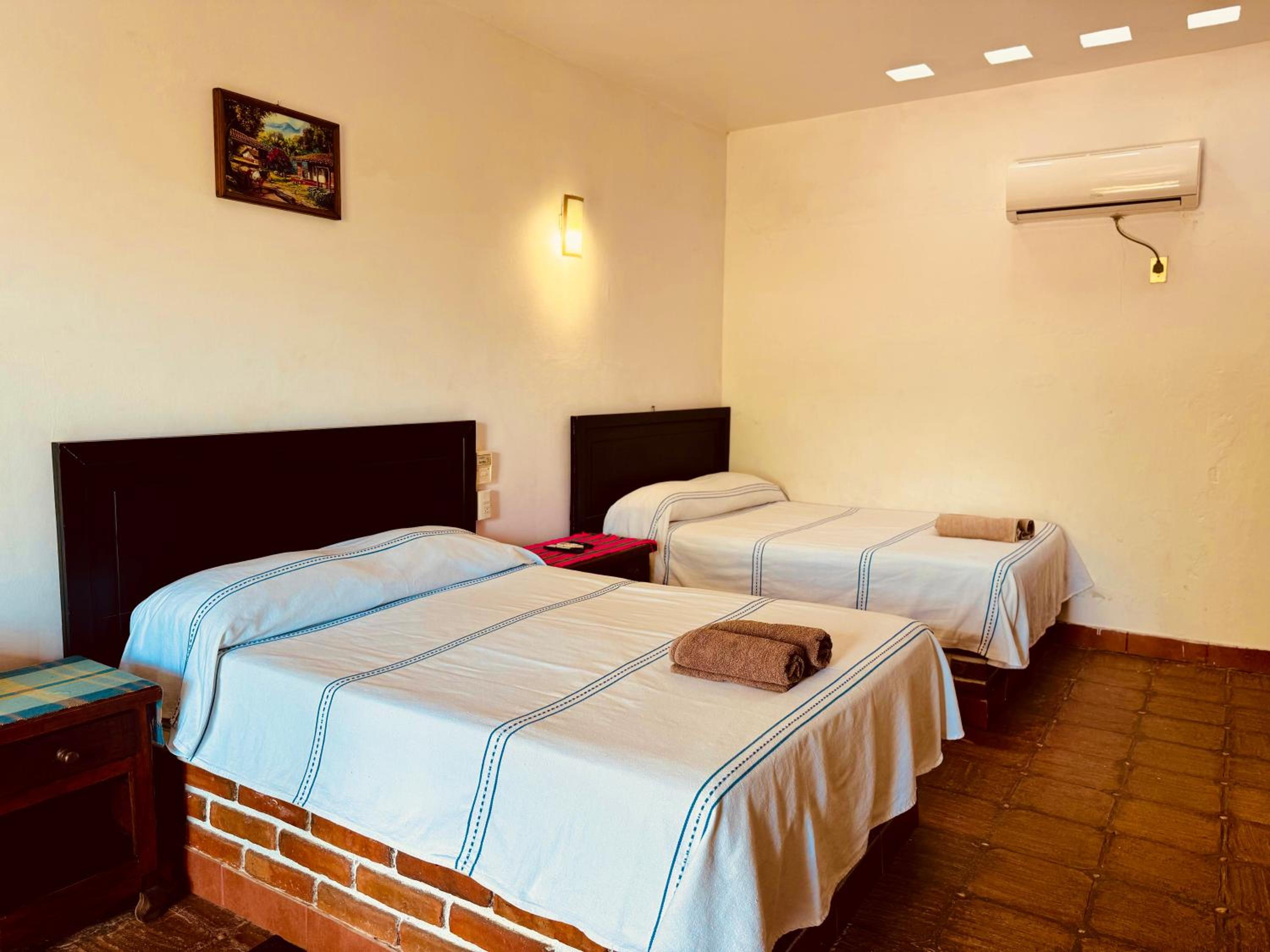 Standard Twin Room with Garden View