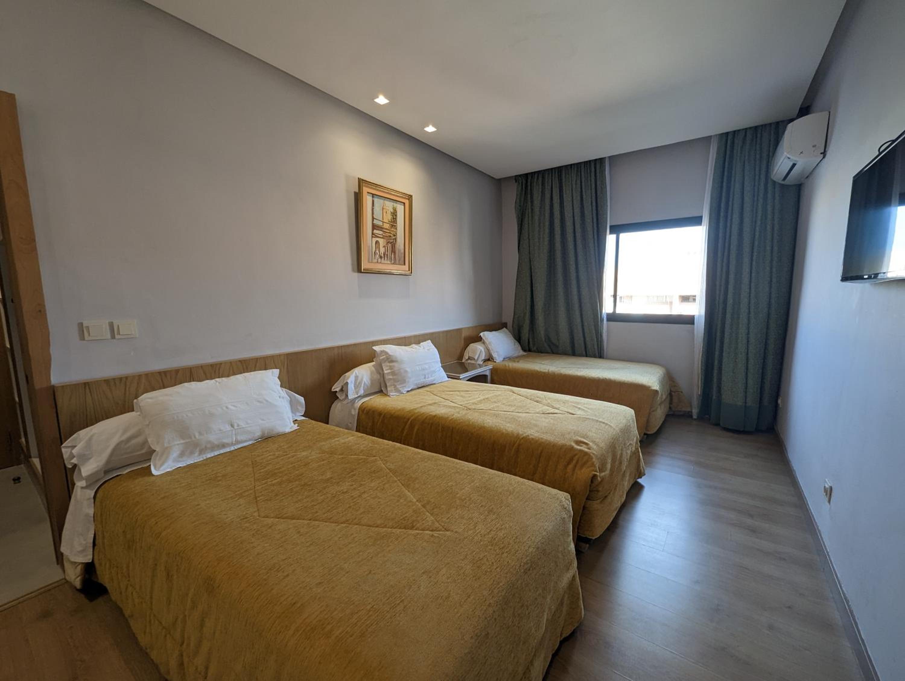 Triple Room