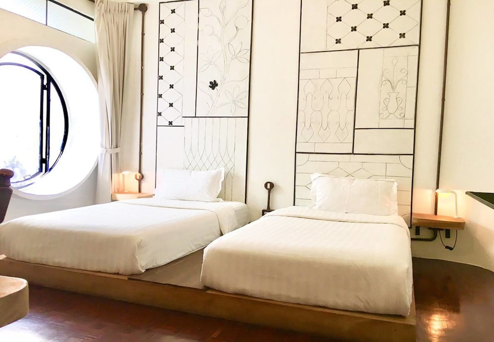 Ground Studio (Twin Bed)
