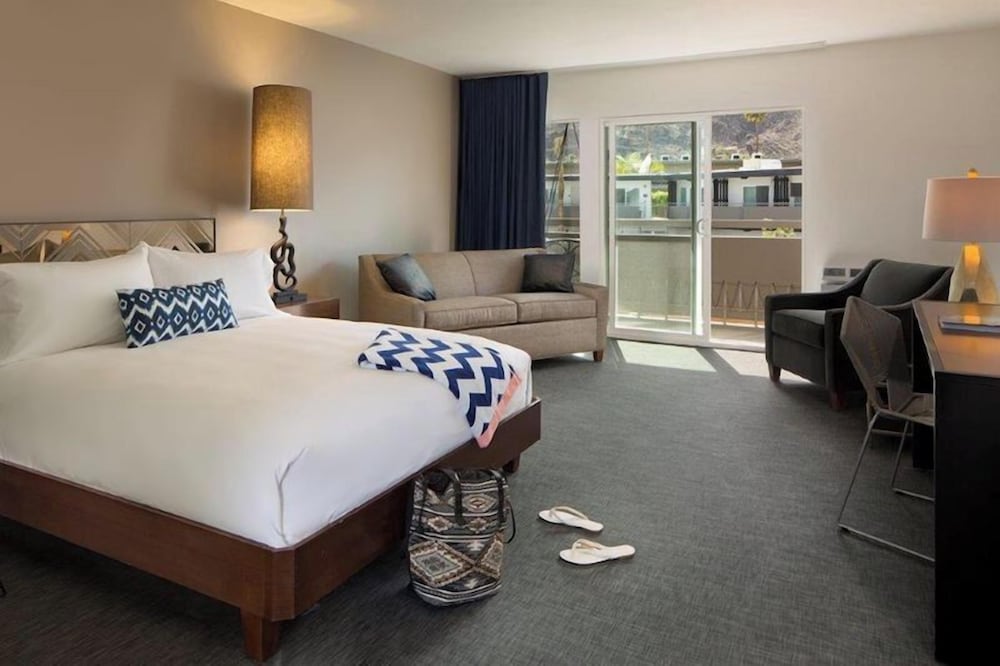 Executive Studio Suite