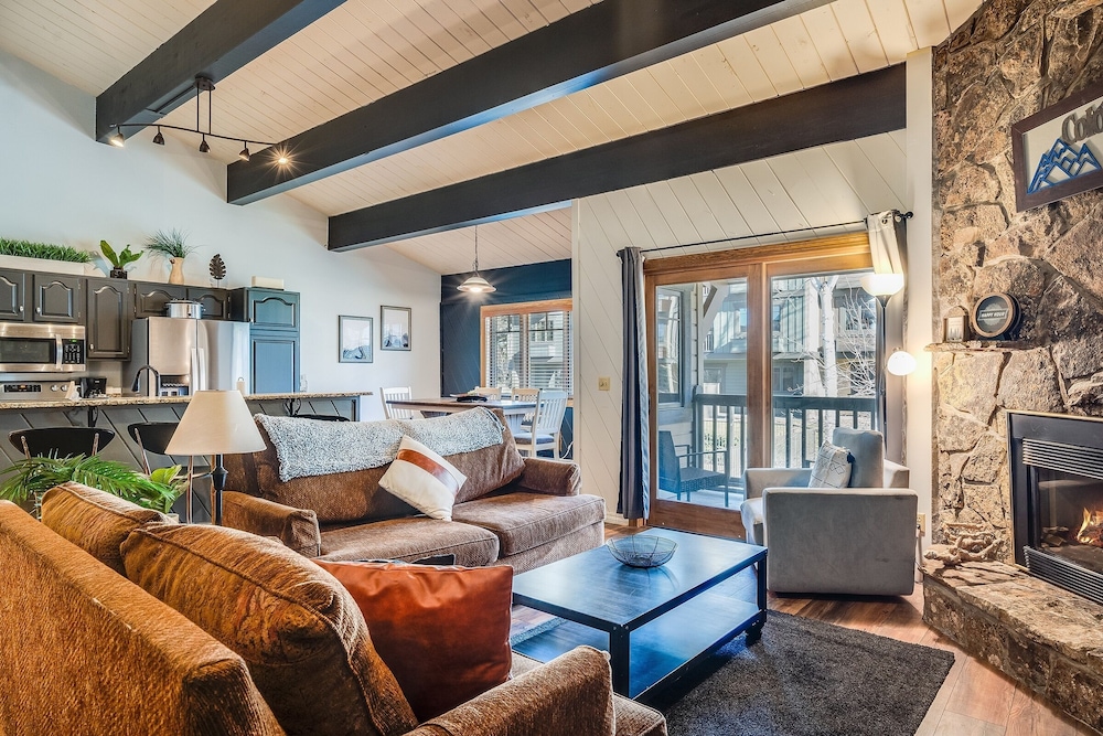 Townhome, 4 Bedrooms