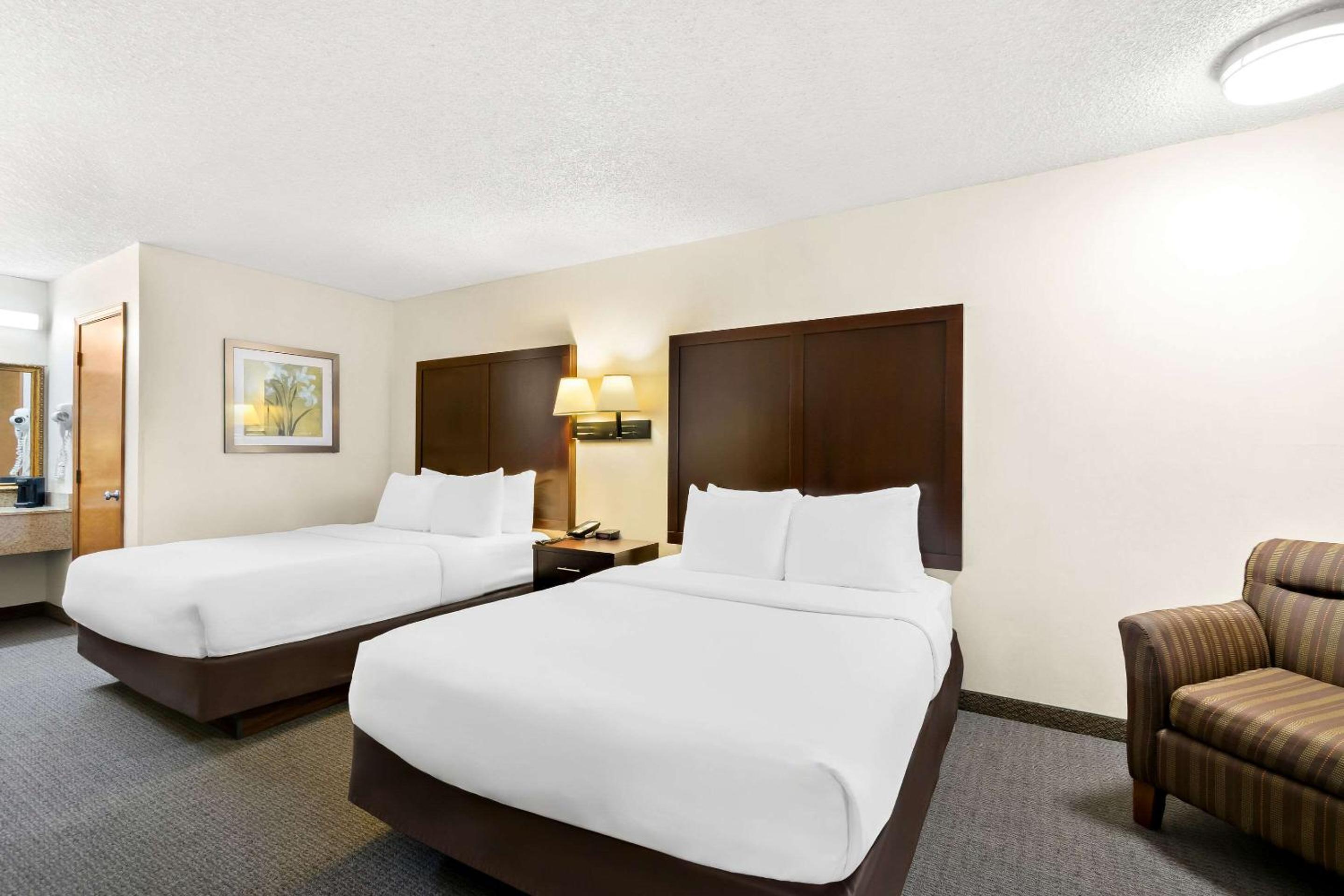 Queen Room with Two Queen Beds - Non-Smoking
