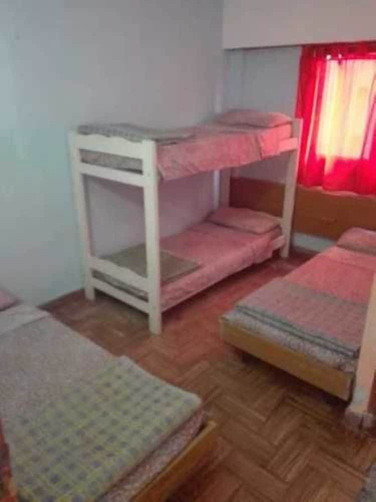 Basic Quadruple Room, Multiple Beds, Non Smoking