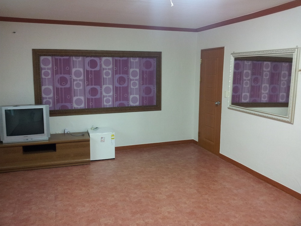 Premier Room