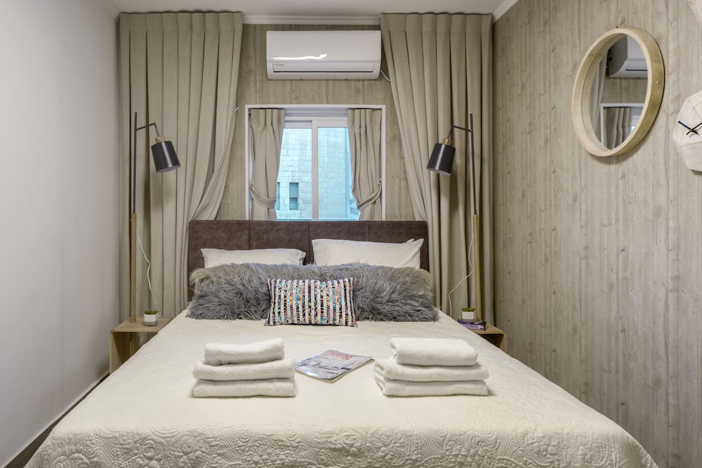 Apartment, 1 Bedroom, Non Smoking, City View