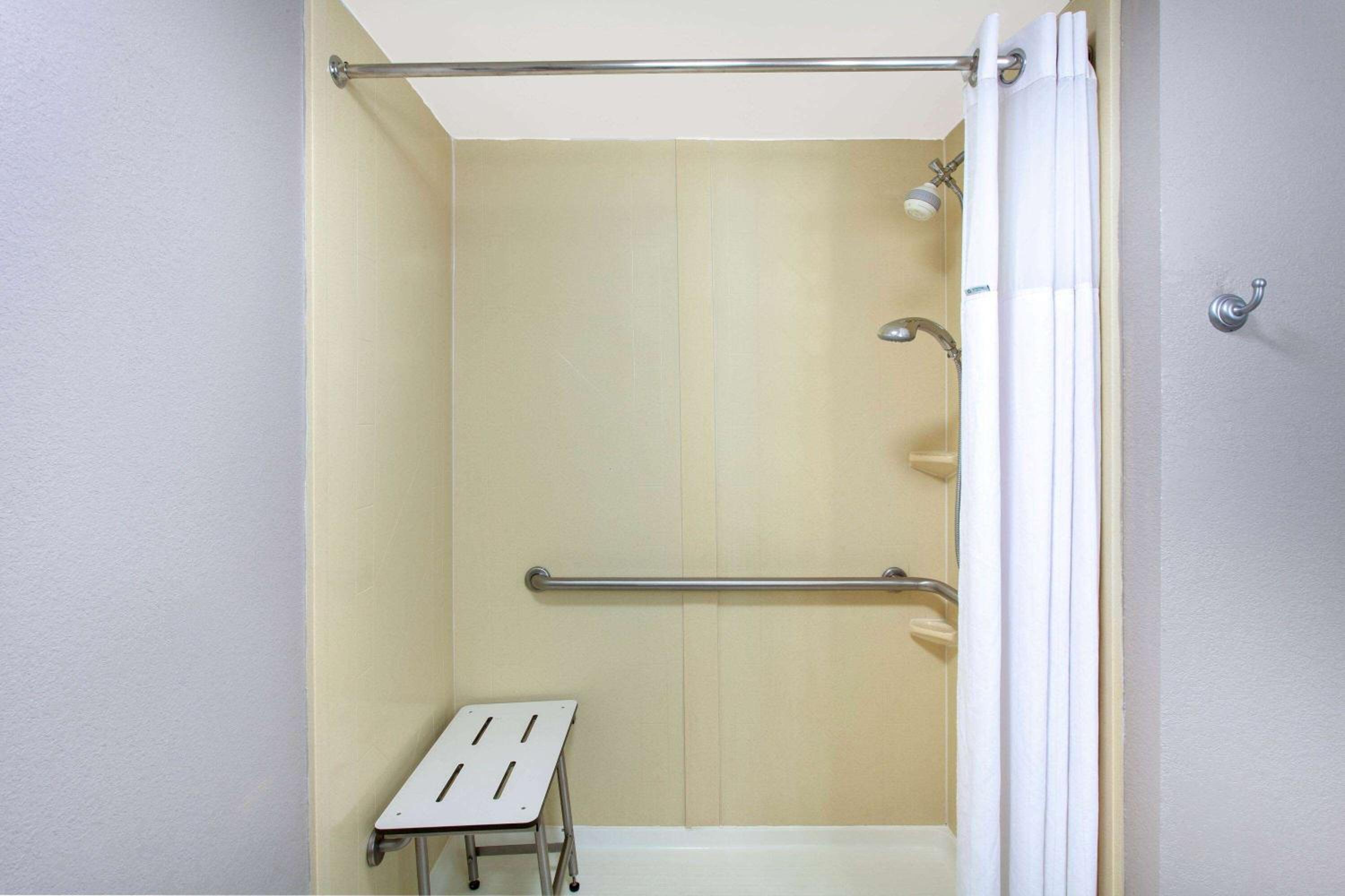 Double Room - Mobility Access/Non-Smoking
