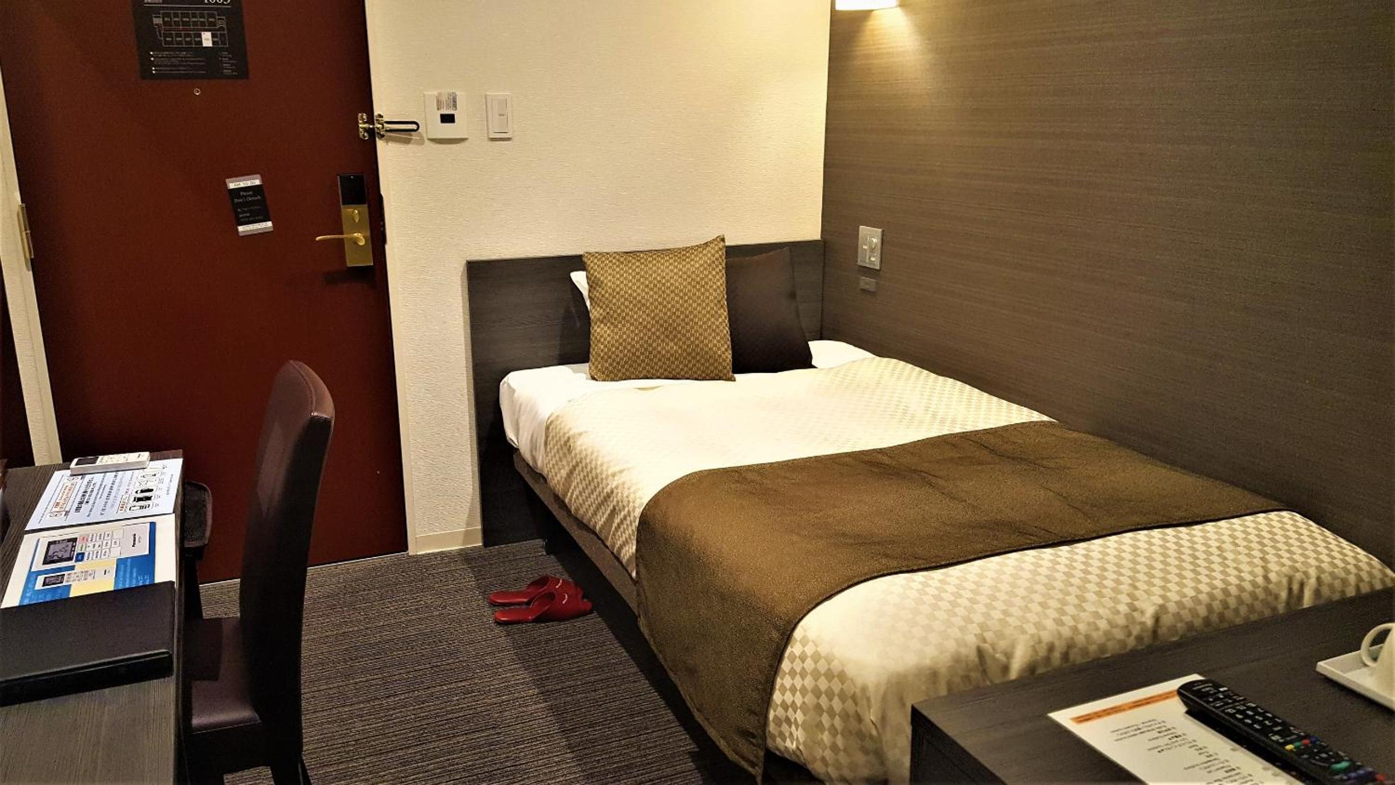 Single Room with Bath