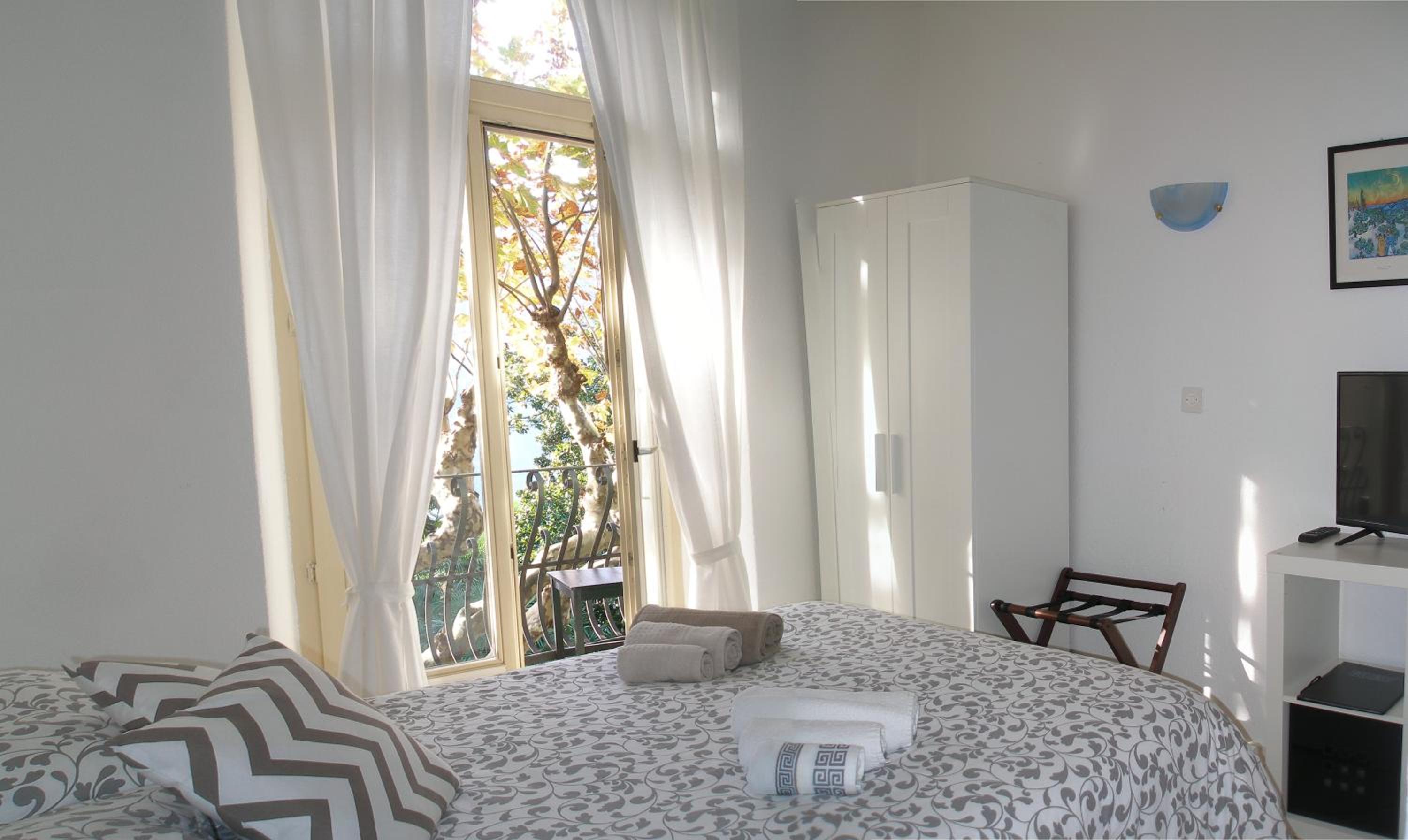 Deluxe Double Room with Balcony