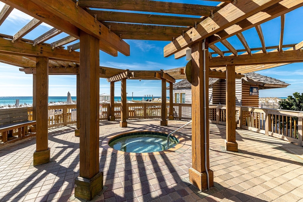 Condo, 1 Bedroom