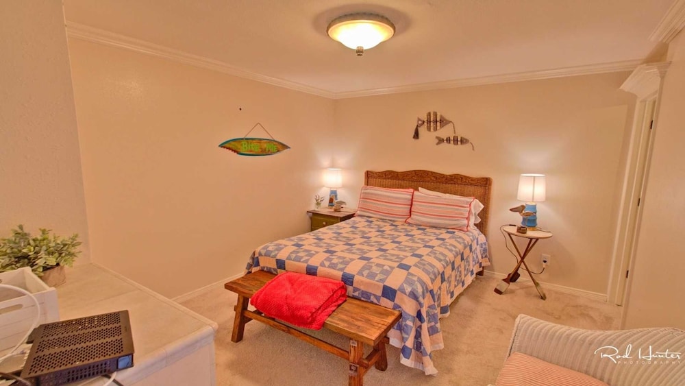 Condo, 3 Bedrooms
