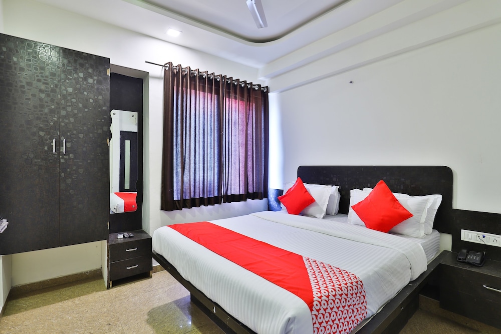 Double Room, 1 Queen Bed