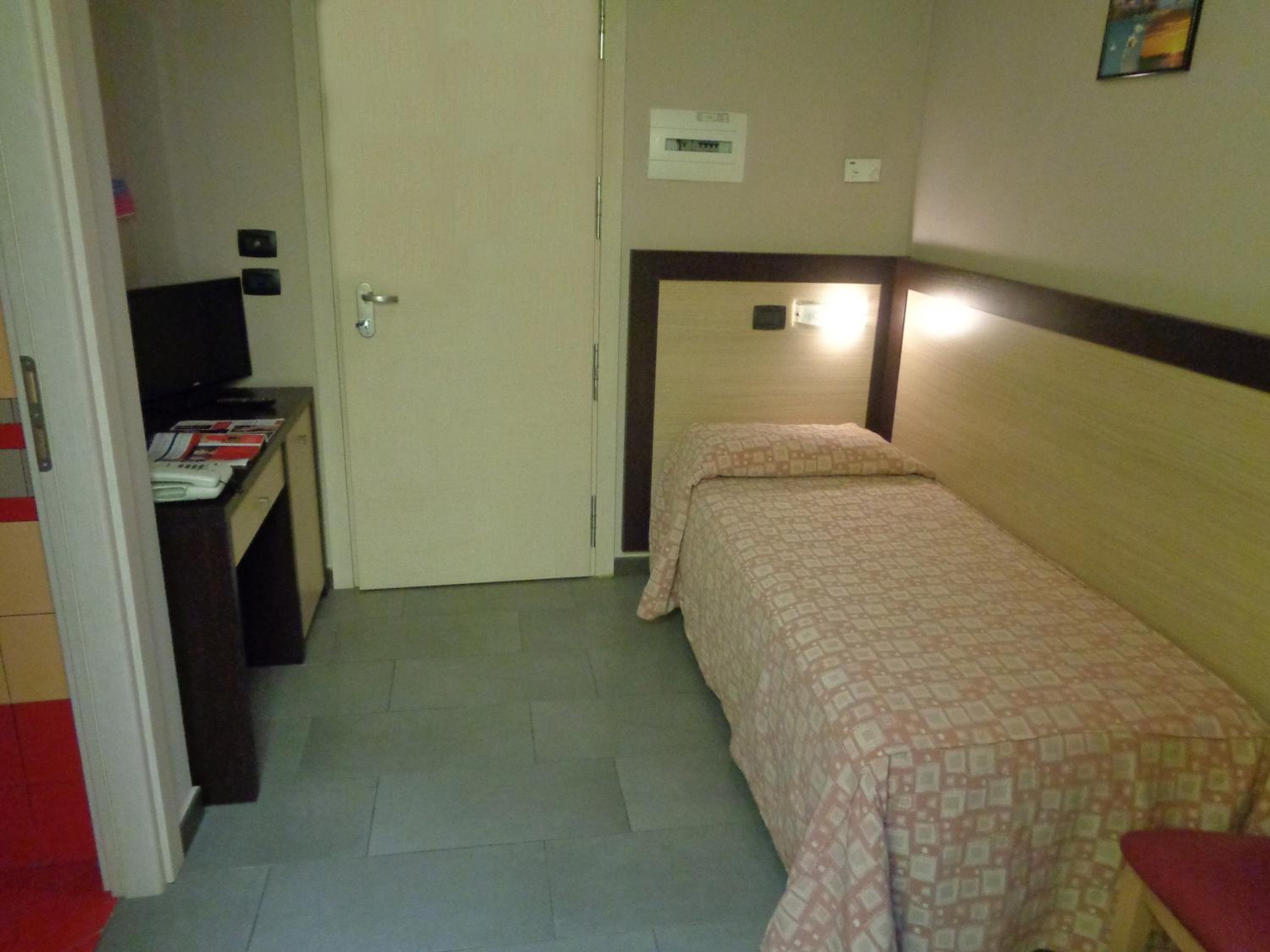 Economy Single Room